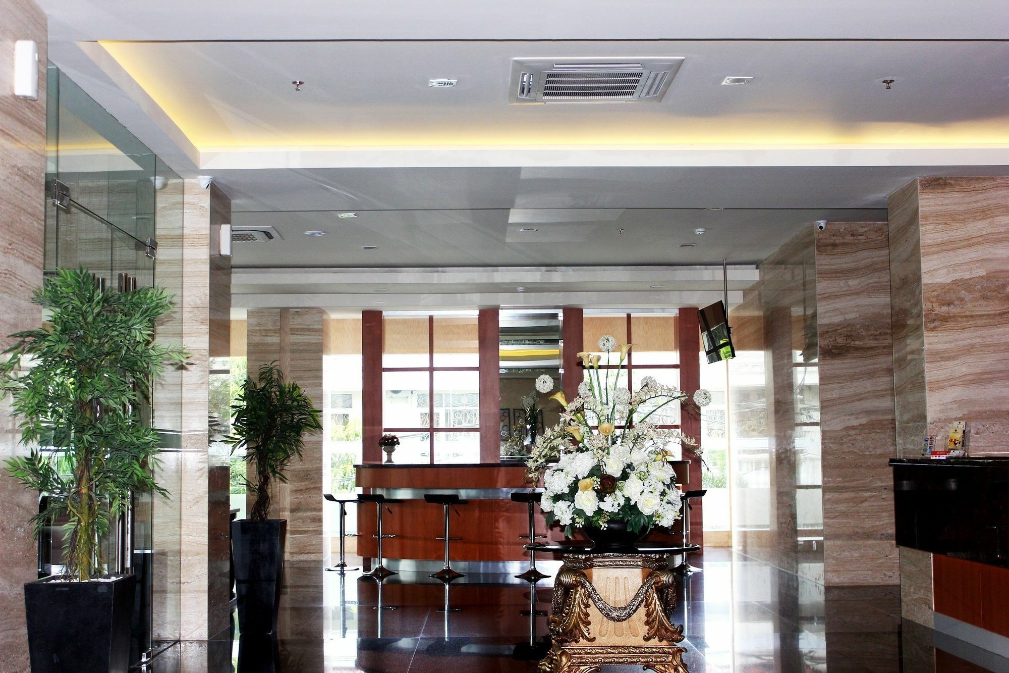 Demelia Hotel Makassar Kültér fotó